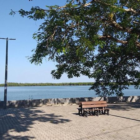 O Paraiso E Aqui Abrolhos - Suite Privativa, Cama De Casal, Ar Condicionado E Tv - Cafe Da Manha De Frente Para O Mar Caravelas Luaran gambar