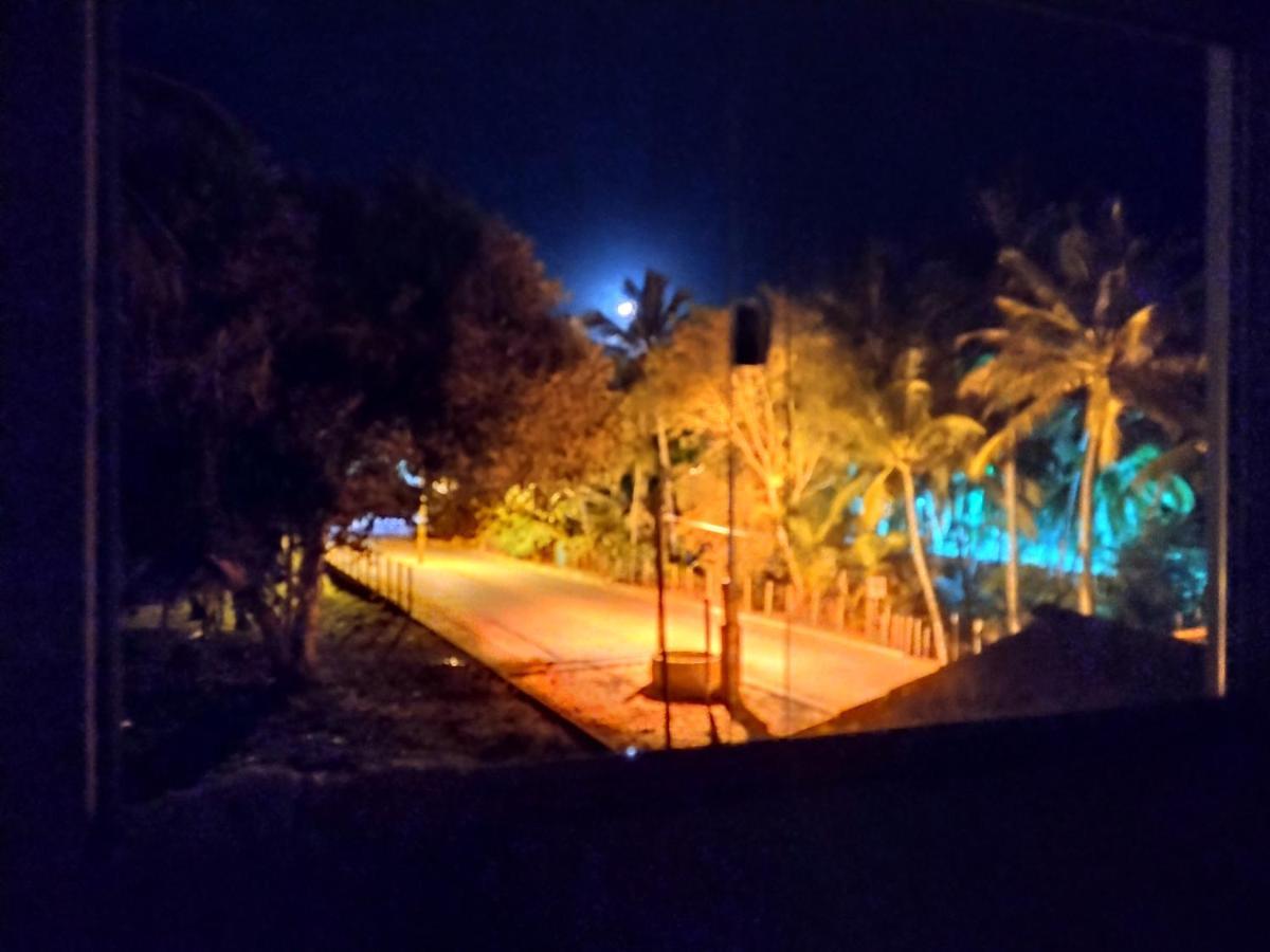 O Paraiso E Aqui Abrolhos - Suite Privativa, Cama De Casal, Ar Condicionado E Tv - Cafe Da Manha De Frente Para O Mar Caravelas Luaran gambar